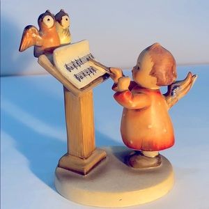 Porcelain figurine by Hummel